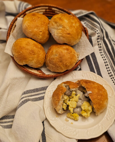 Gravy-Stuffed Biscuits Recipe